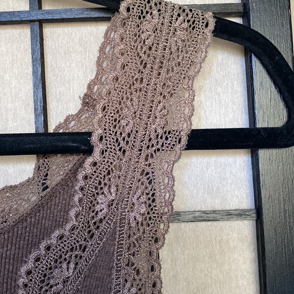 Banana Republic Brown Ribbed/lace Tank Sz Med NWOT - Picture 3 of 6